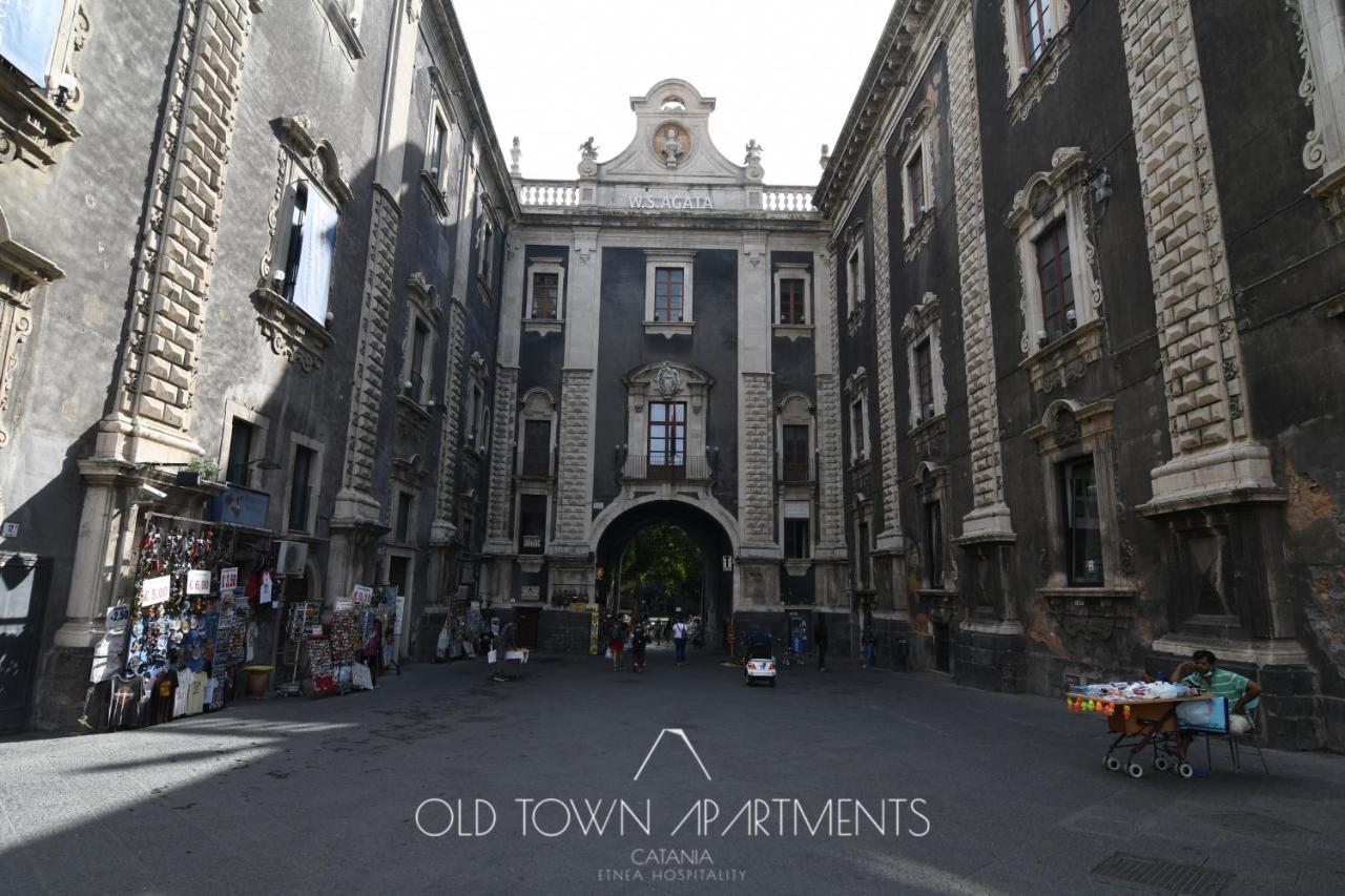 Old Town Apartments CTA Exterior foto