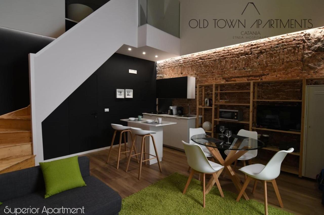 Old Town Apartments CTA Exterior foto