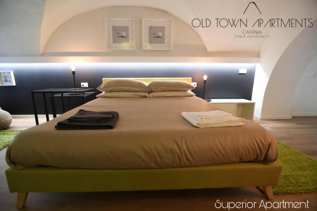 Old Town Apartments CTA Exterior foto